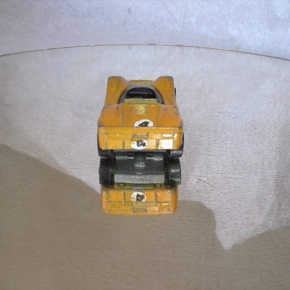 Hot Wheels Redline McLaren M6A Orange Enamel (US) - Picture 8 of 10